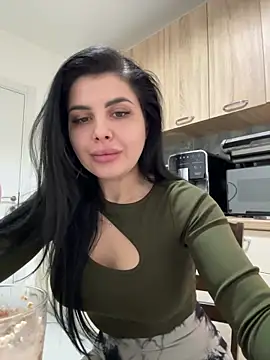 Snapshot of Scarlett-Dream chatting on 02/05/25, 09:25 Scarlett-Dream online show from 02/05/25, 09:25