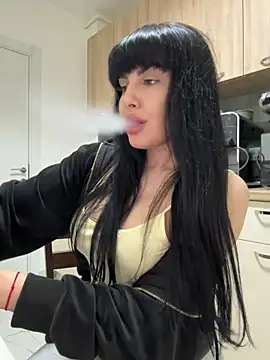 Snapshot of Scarlett-Dream chatting on 03/17/25, 12:14 Scarlett-Dream online show from 03/17/25, 12:14