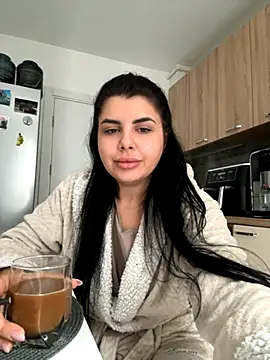 Snapshot of Scarlett-Dream chatting on 09/20/25, 05:41 Scarlett-Dream online show from 09/20/25, 05:41