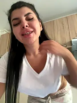 Snapshot of Scarlett-Dream chatting on 09/22/25, 06:15 Scarlett-Dream online show from 09/22/25, 06:15