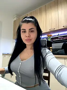 Snapshot of Scarlett-Dream chatting on 12/02/25, 03:34 Scarlett-Dream online show from 12/02/25, 03:34