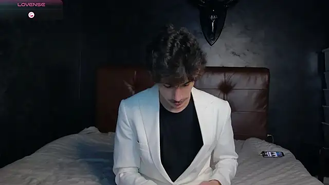 DanielCrush1 online show from 11/28/25, 03:25