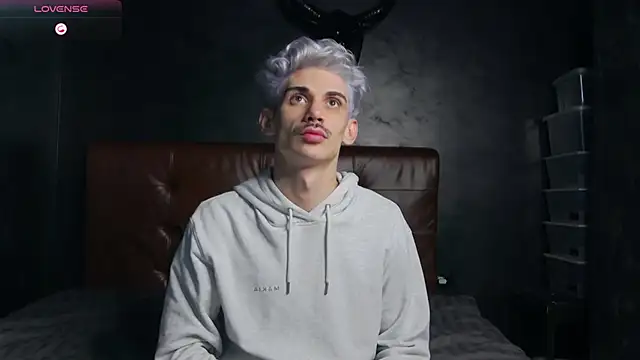 Snapshot of DanielCrush1 chatting on 01/17/26, 06:22 DanielCrush1 online show from 01/17/26, 06:22