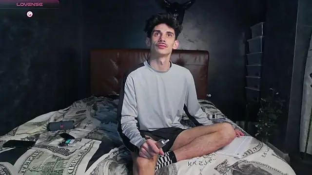 Snapshot of DanielCrush1 chatting on 02/09/26, 07:12 DanielCrush1 online show from 02/09/26, 07:12