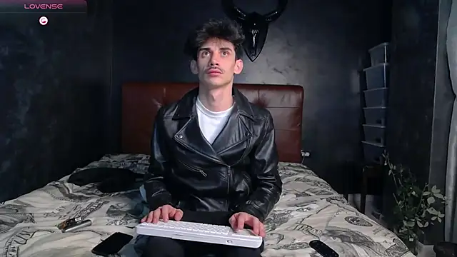 Snapshot of DanielCrush1 chatting on 02/21/26, 06:58 DanielCrush1 online show from 02/21/26, 06:58