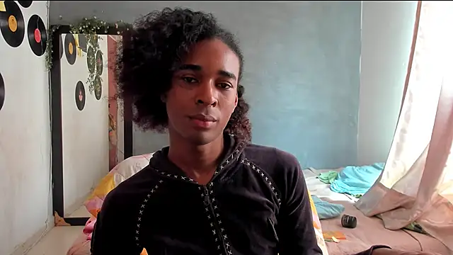 Snapshot of CocoChannelll chatting on 01/28/25, 03:35 CocoChannelll online show from 01/28/25, 03:35