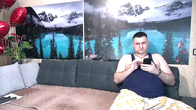 Snapshot of Big_Boss55 chatting on 03/22/25, 08:40 Big Boss55 online show from 03/22/25, 08:40