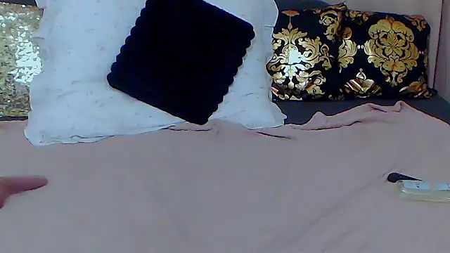 BustyVicky online show from 12/12/24, 09:58