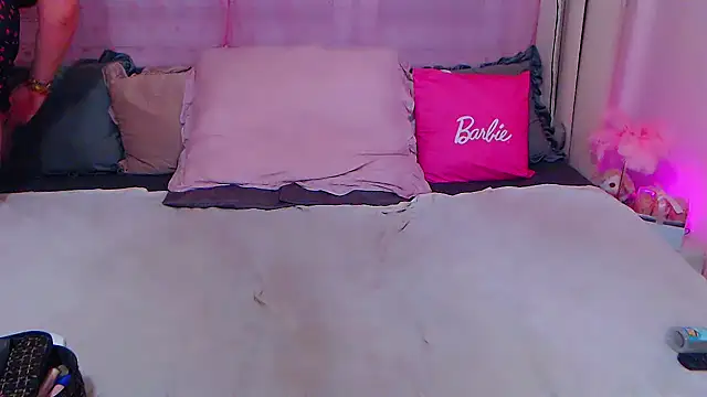 BustyVicky online show from 10/11/25, 09:57