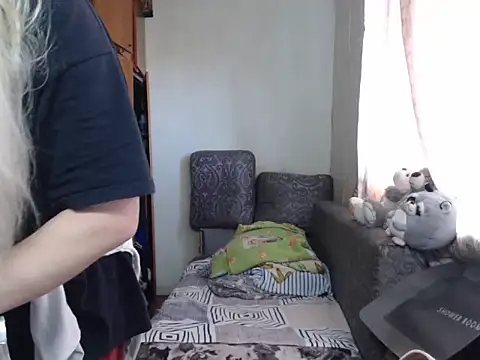 Snapshot of BustyBlond chatting on 01/15/25, 12:15 BustyBlond online show from 01/15/25, 12:15