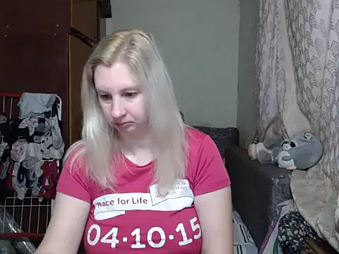Snapshot of BustyBlond chatting on 01/22/25, 05:37 BustyBlond online show from 01/22/25, 05:37