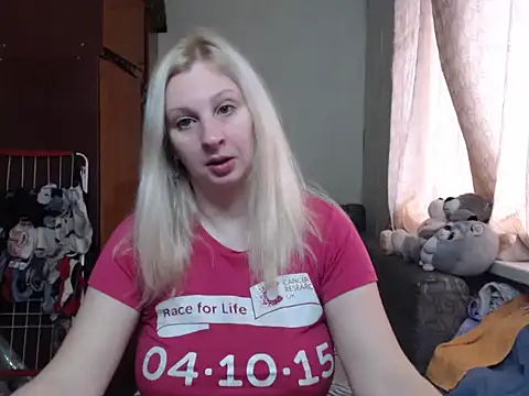 Snapshot of BustyBlond chatting on 01/23/25, 08:25 BustyBlond online show from 01/23/25, 08:25