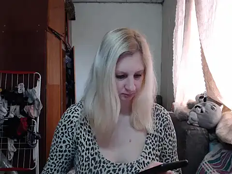Snapshot of BustyBlond chatting on 02/01/25, 10:15 BustyBlond online show from 02/01/25, 10:15