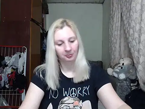 Snapshot of BustyBlond chatting on 02/10/25, 03:53 BustyBlond online show from 02/10/25, 03:53