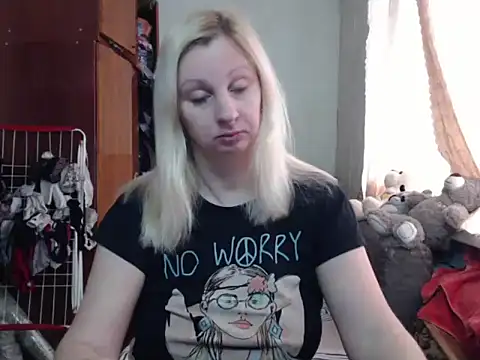 Snapshot of BustyBlond chatting on 02/21/25, 06:40 BustyBlond online show from 02/21/25, 06:40