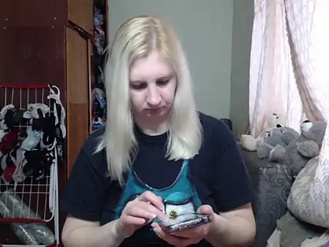 Snapshot of BustyBlond chatting on 03/10/25, 03:30 BustyBlond online show from 03/10/25, 03:30
