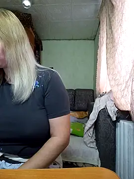 BustyBlond online show from 10/26/25, 01:39