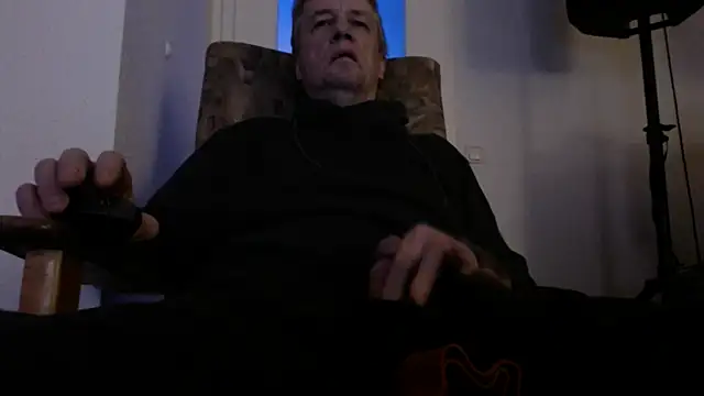 Cordt27 online show from 12/16/25, 05:29