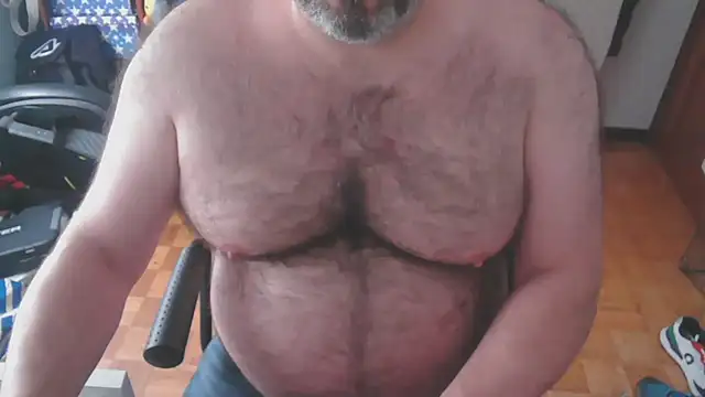 mikeyhotbear online show from 01/27/25, 04:54