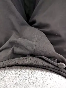 Elixire1 online show from 11/18/25, 05:28