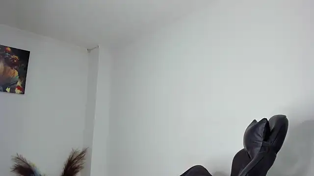 Snapshot of Emattaylor chatting on 12/30/24, 11:26 Emattaylor online show from 12/30/24, 11:26