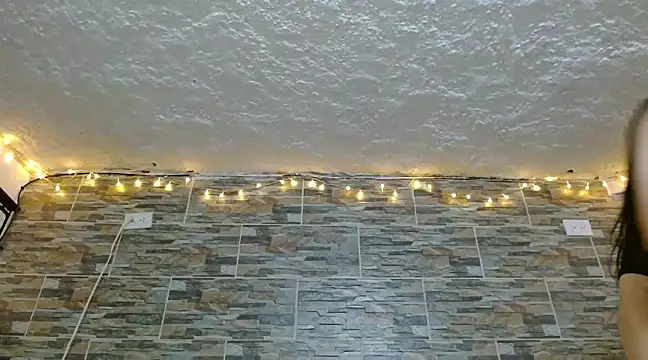 Snapshot of omar_alurba chatting on 03/21/25, 10:17 omar alurba online show from 03/21/25, 10:17