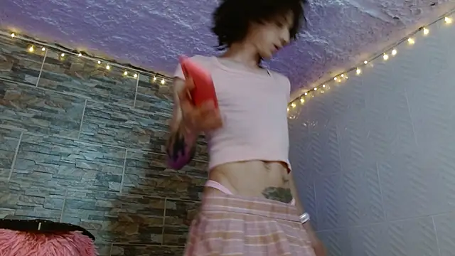 Snapshot of omar_alurba chatting on 09/17/25, 08:21 omar alurba online show from 09/17/25, 08:21