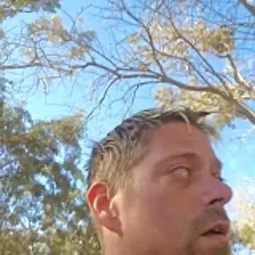 Trucker Hunter online show from 10/26/25, 03:51