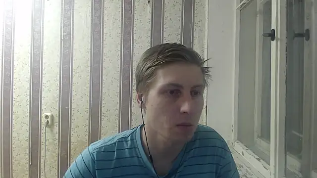 Snapshot of darienlarge chatting on 01/18/25, 07:48 darienlarge online show from 01/18/25, 07:48