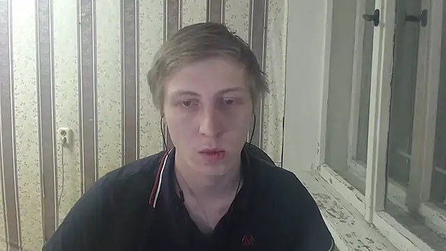 Snapshot of darienlarge chatting on 02/11/25, 07:38 darienlarge online show from 02/11/25, 07:38