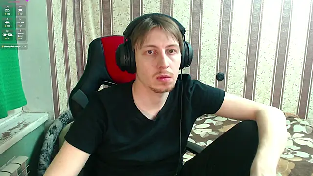 darienlarge online show from 11/30/25, 04:11