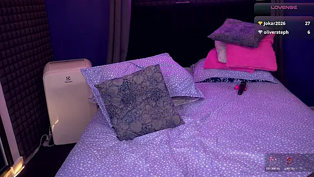 bull vixen2001 online show from 02/21/26, 10:55