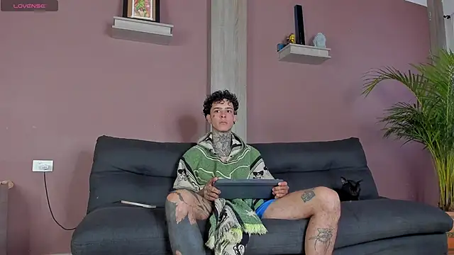 Aron ford online show from 11/23/25, 05:13