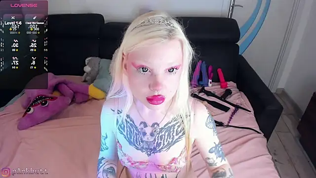 Snapshot of HelenGoat chatting on 12/02/24, 07:25 HelenGoat online show from 12/02/24, 07:25