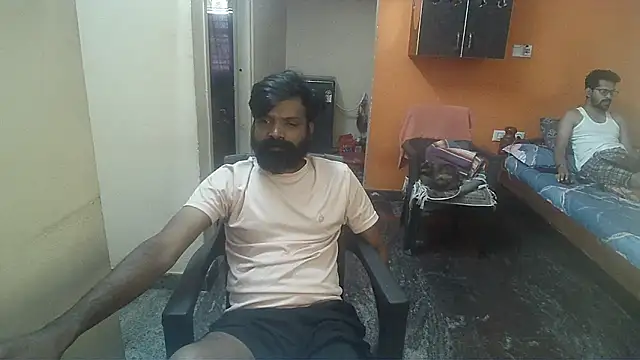 Snapshot of Indiaguy4u chatting on 01/31/25, 06:57 Indiaguy4u online show from 01/31/25, 06:57