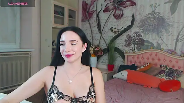 Snapshot of AliciaBow chatting on 12/02/24, 04:31 AliciaBow online show from 12/02/24, 04:31