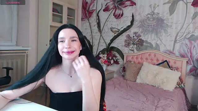 AliciaBow online show from 11/19/25, 02:17