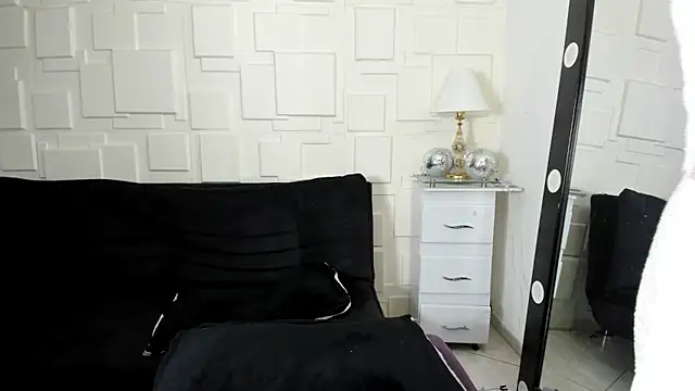 dollpamela online show from 12/29/24, 11:18