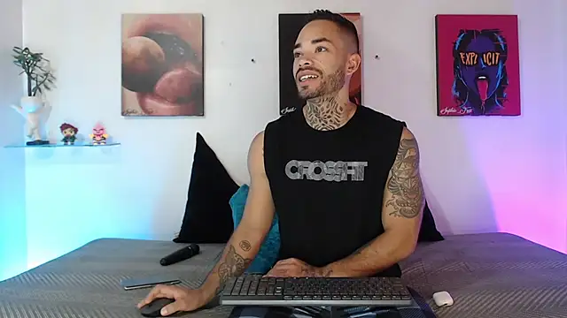 Snapshot of SophieFoxx17 chatting on 01/17/26, 12:10 SophieFoxx17 online show from 01/17/26, 12:10