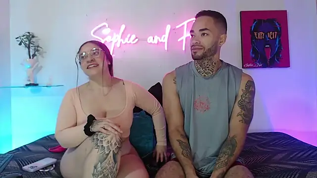 Snapshot of SophieFoxx17 chatting on 02/05/26, 01:16 SophieFoxx17 online show from 02/05/26, 01:16