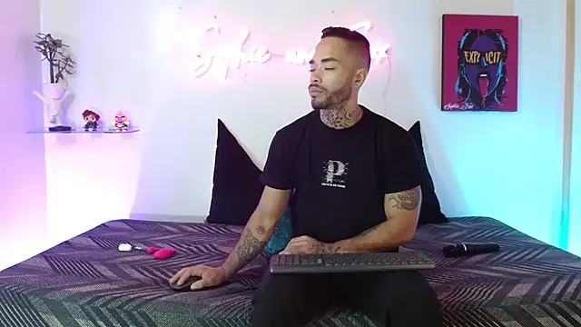 SophieFoxx17 online show from 03/27/26, 12:49