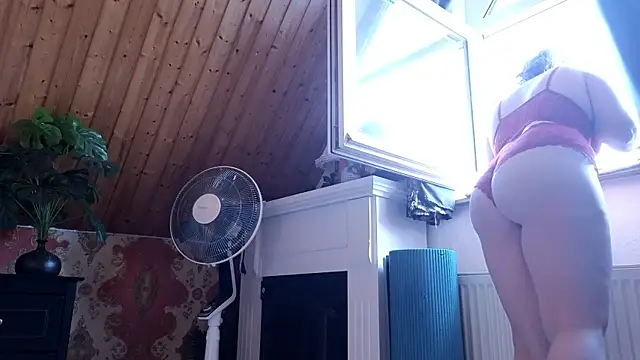 TessaWinter online show from 06/09/26, 03:12