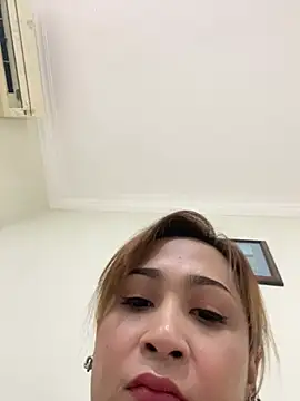 Snapshot of Sanieku chatting on 03/04/26, 06:25 Sanieku online show from 03/04/26, 06:25