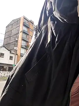  Laary online show from 09/08/25, 08:41