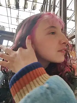  Laary online show from 12/16/25, 08:03