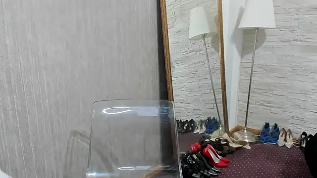 ElisaBaxter online show from 02/28/25, 05:48