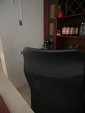 SSCARLETH  online show from 02/10/26, 11:47