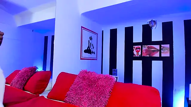 Snapshot of YeminaLeman chatting on 01/17/25, 12:42 YeminaLeman online show from 01/17/25, 12:42