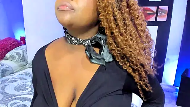 Snapshot of YeminaLeman chatting on 01/26/25, 02:45 YeminaLeman online show from 01/26/25, 02:45