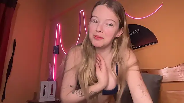 -veranito- online show from 12/15/25, 03:11